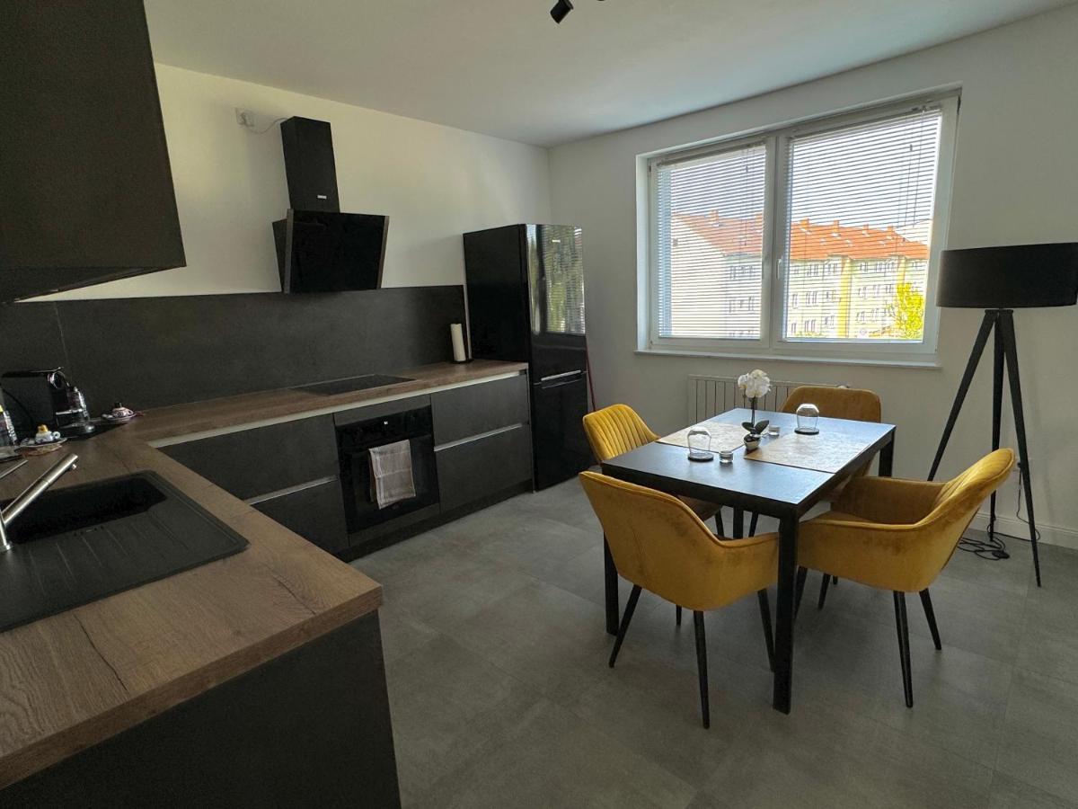 Moderne 2-Zimmer Wohnung Im Zentrum Von Wolfsburg Exterior foto